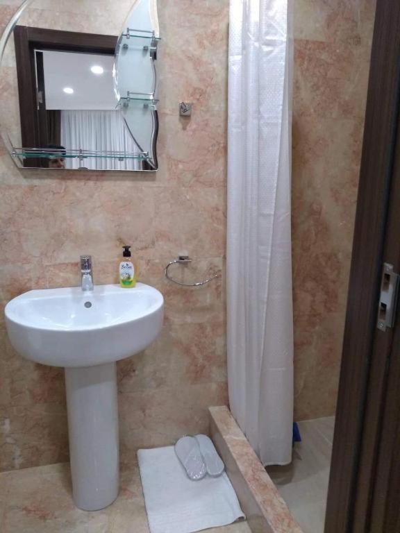 Luxury Apartment At Pirosmani 22 In Central Borjomi Δωμάτιο φωτογραφία
