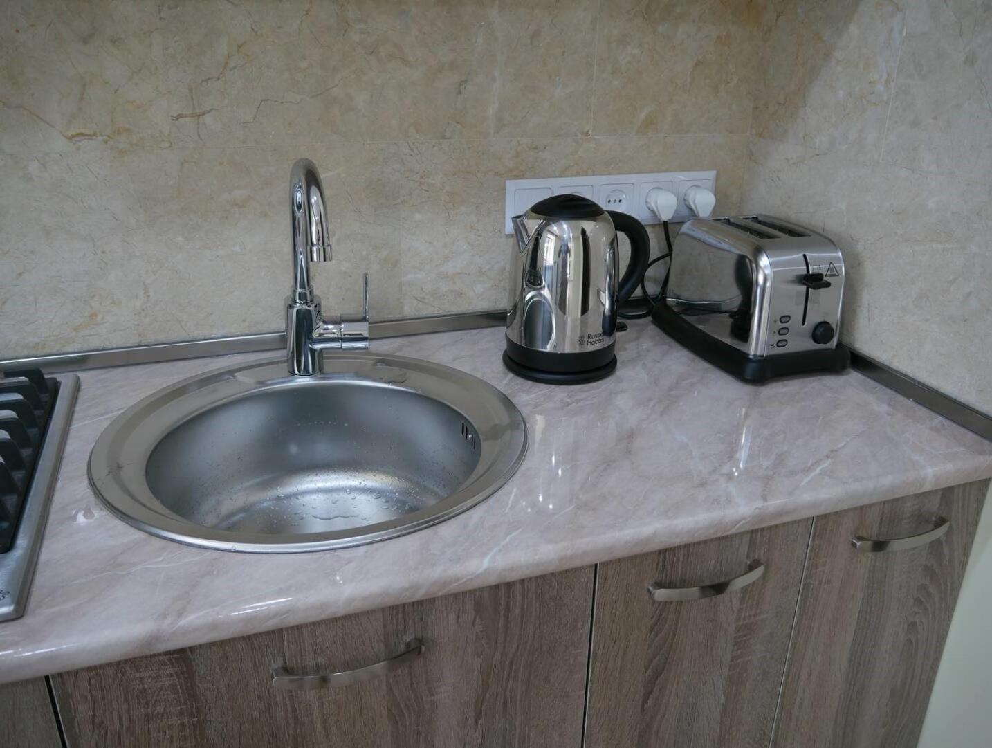 Luxury Apartment At Pirosmani 22 In Central Borjomi Δωμάτιο φωτογραφία